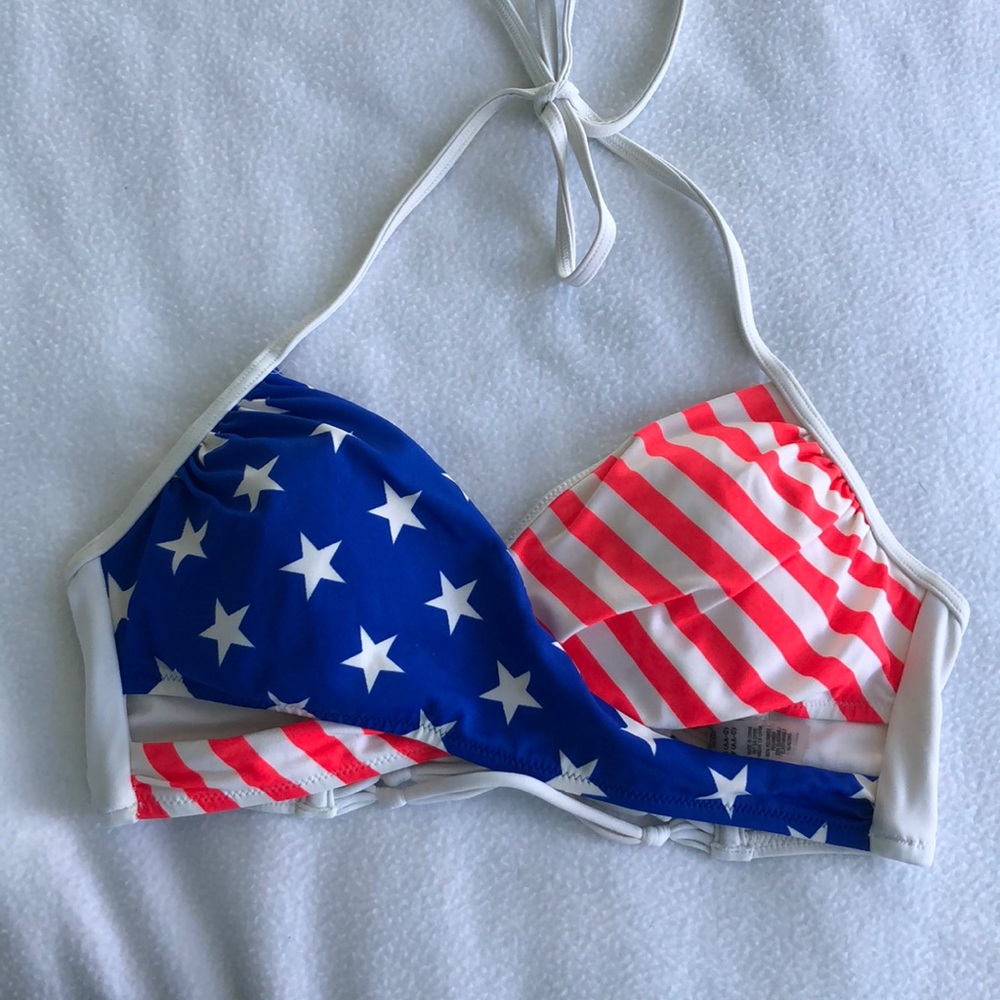 Victoria’s Secret pink bikini top size small